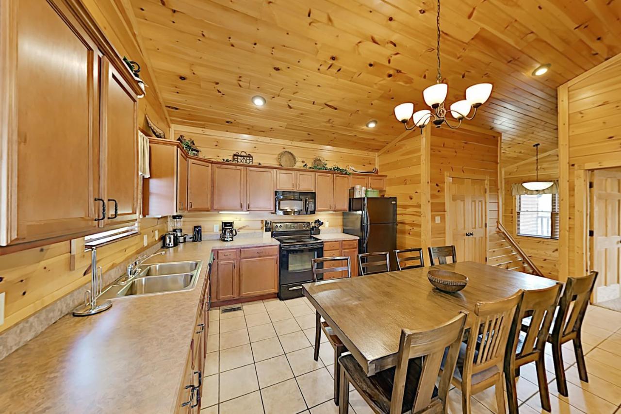 Gatlinburg Falls Cabin Unit 812 Villa Bagian luar foto