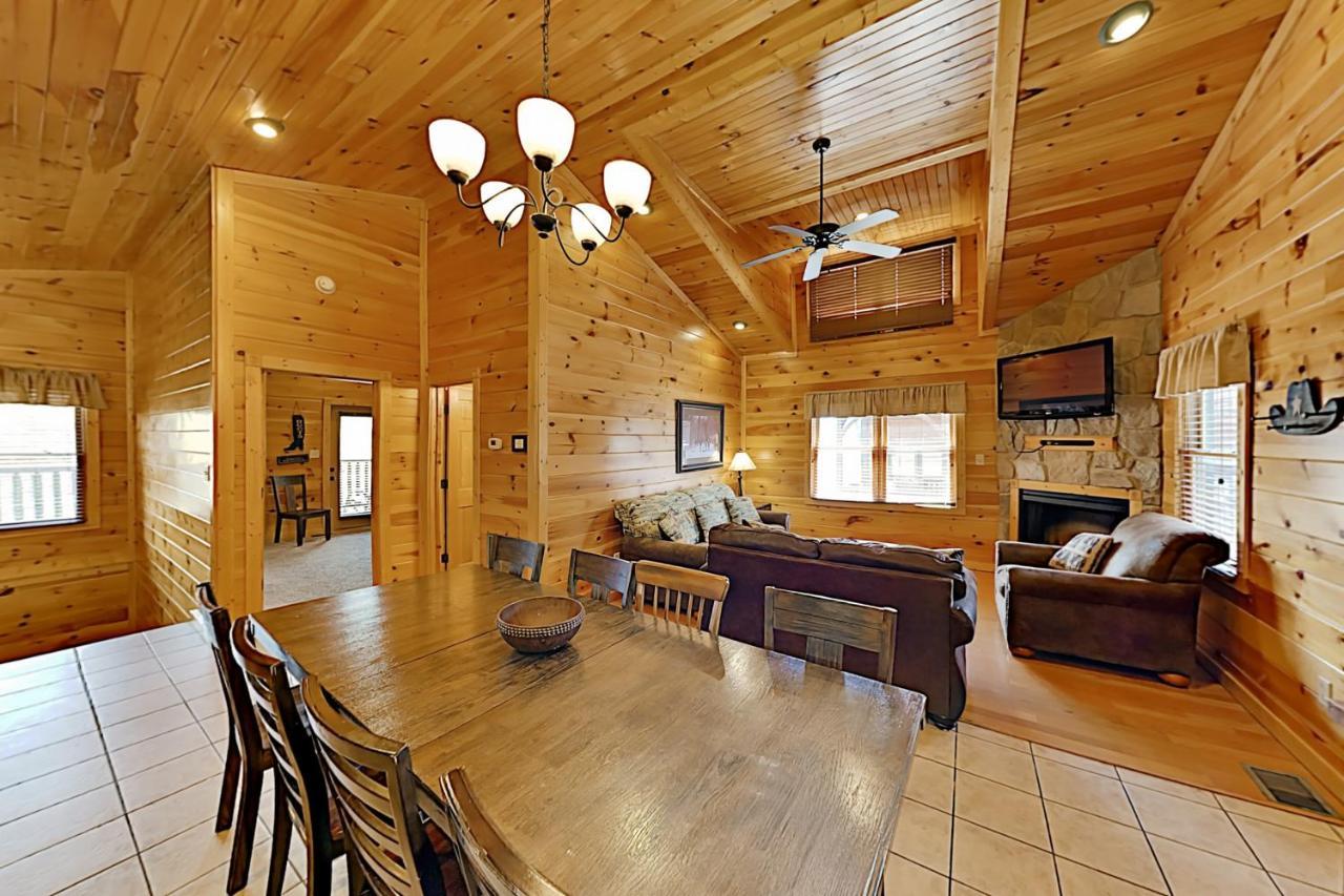 Gatlinburg Falls Cabin Unit 812 Villa Bagian luar foto