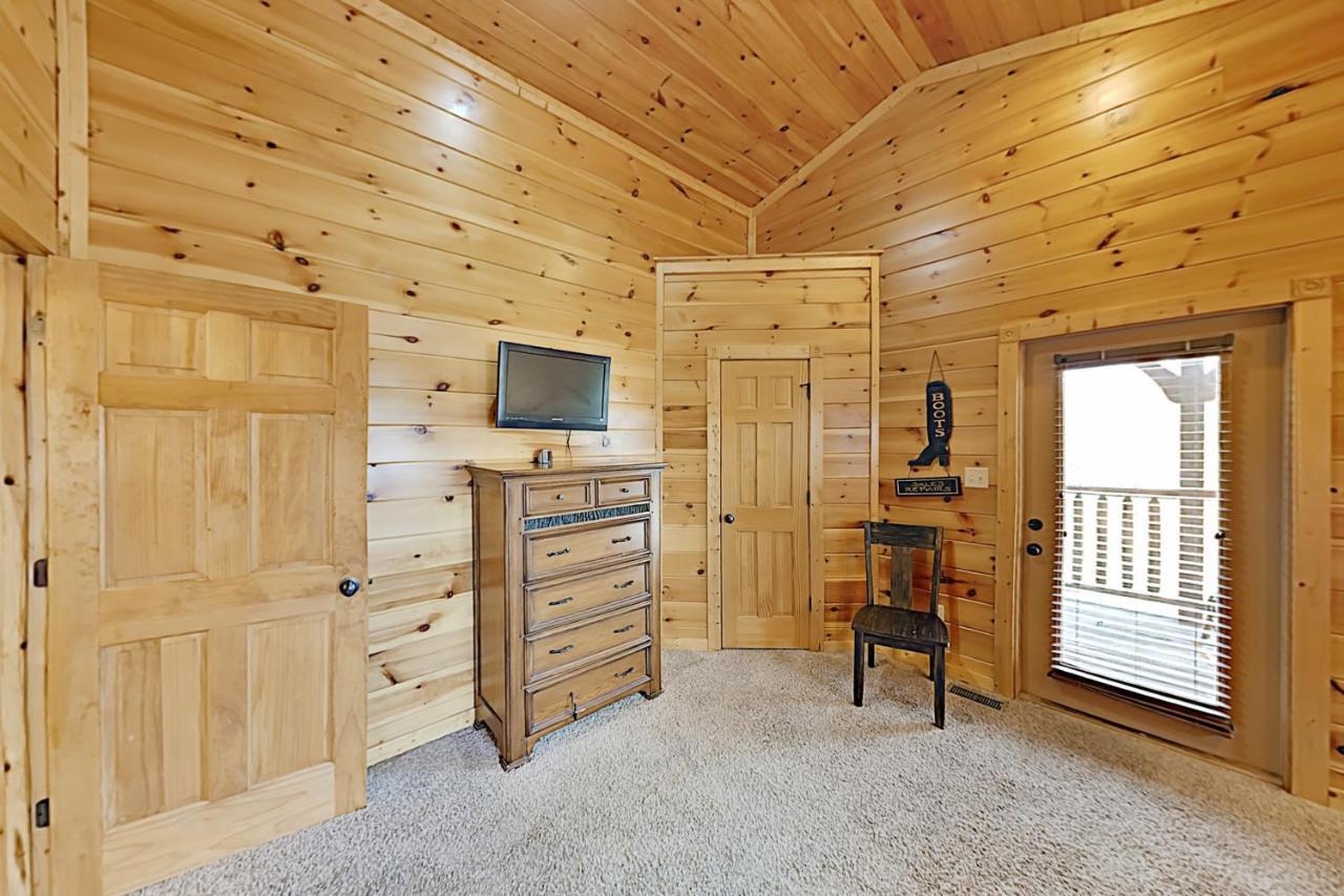 Gatlinburg Falls Cabin Unit 812 Villa Bagian luar foto